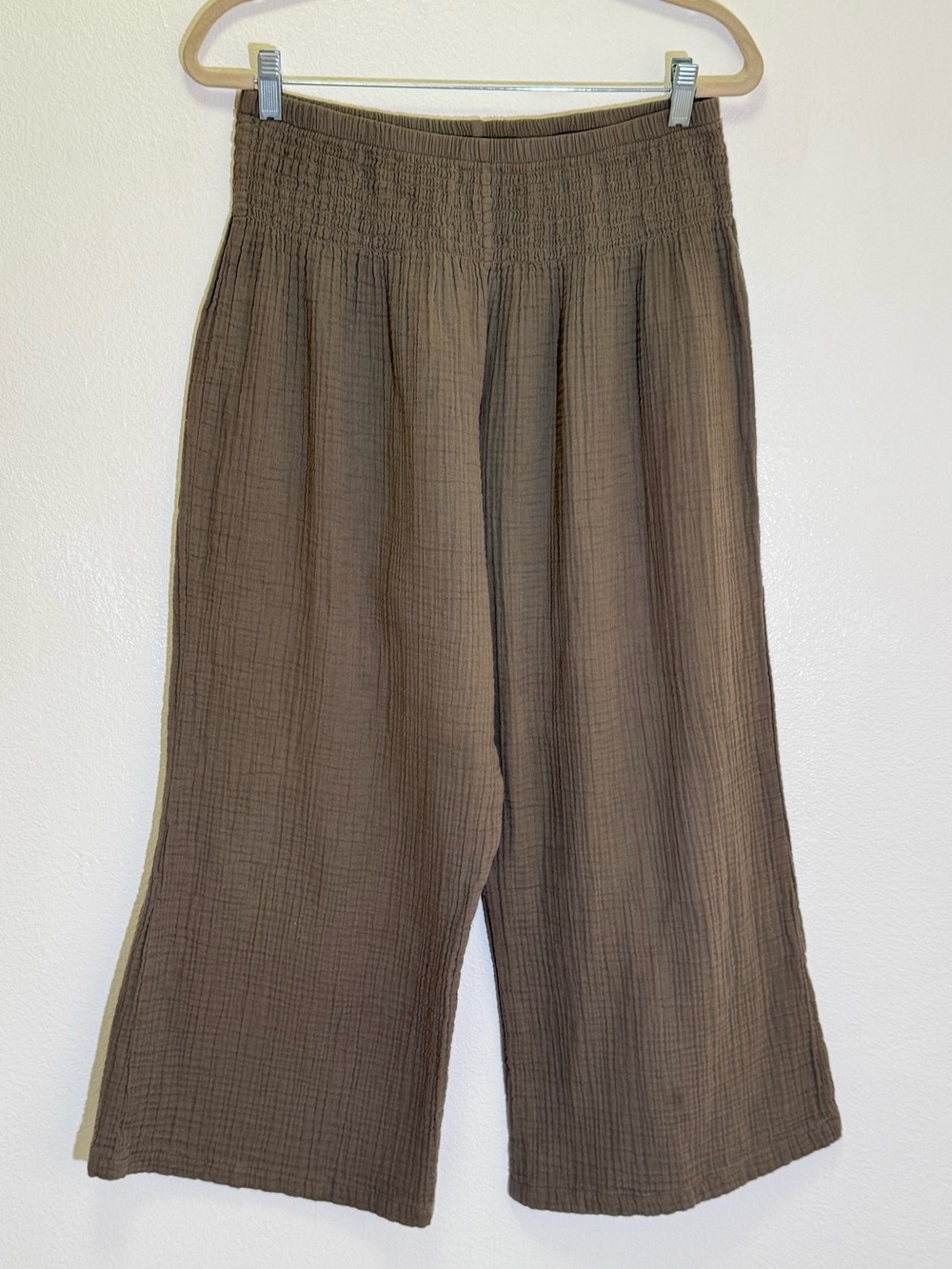 Lotus & Luna - Texturized Wide Leg Cotton Pants in Taupe - size L - Picture 2 of 3